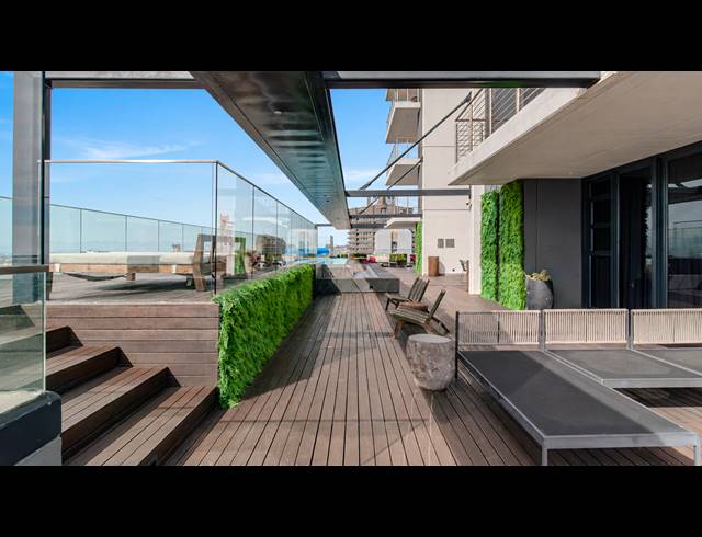 1 BEDROOM APARTMENT FOR SALE IN CAPE TOWN CITY CENTRE
